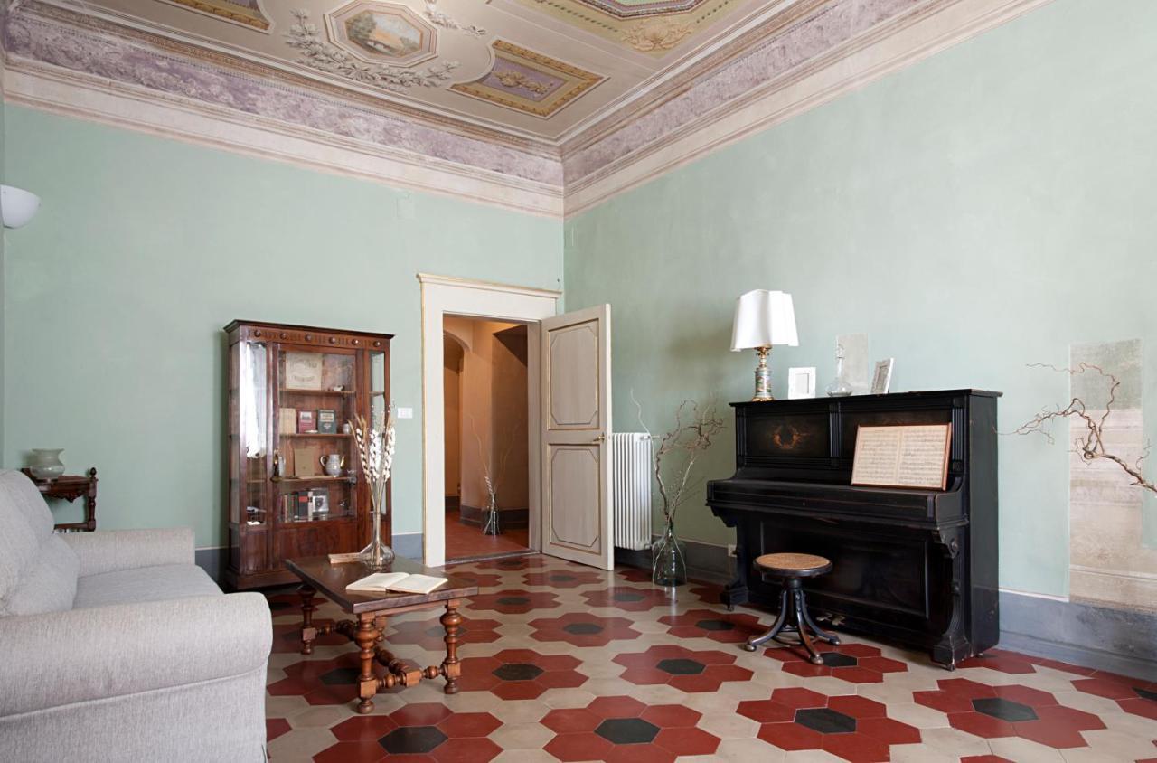 Almadelena Guest House Pisa Buitenkant foto